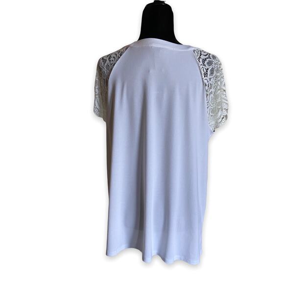 torrid Womens Top Size 1 1X White Studio Knit Lace Short Sleeve Keyhole NEW - Picture 4 of 7
